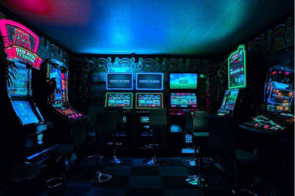 Nightlife lounge
